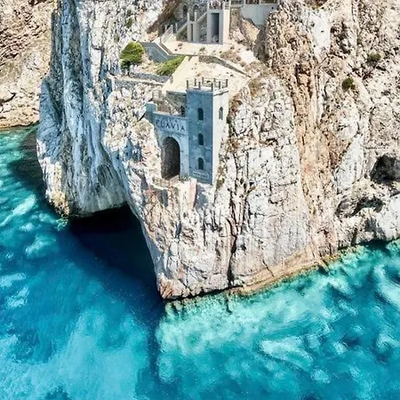 The House * Gonnesa